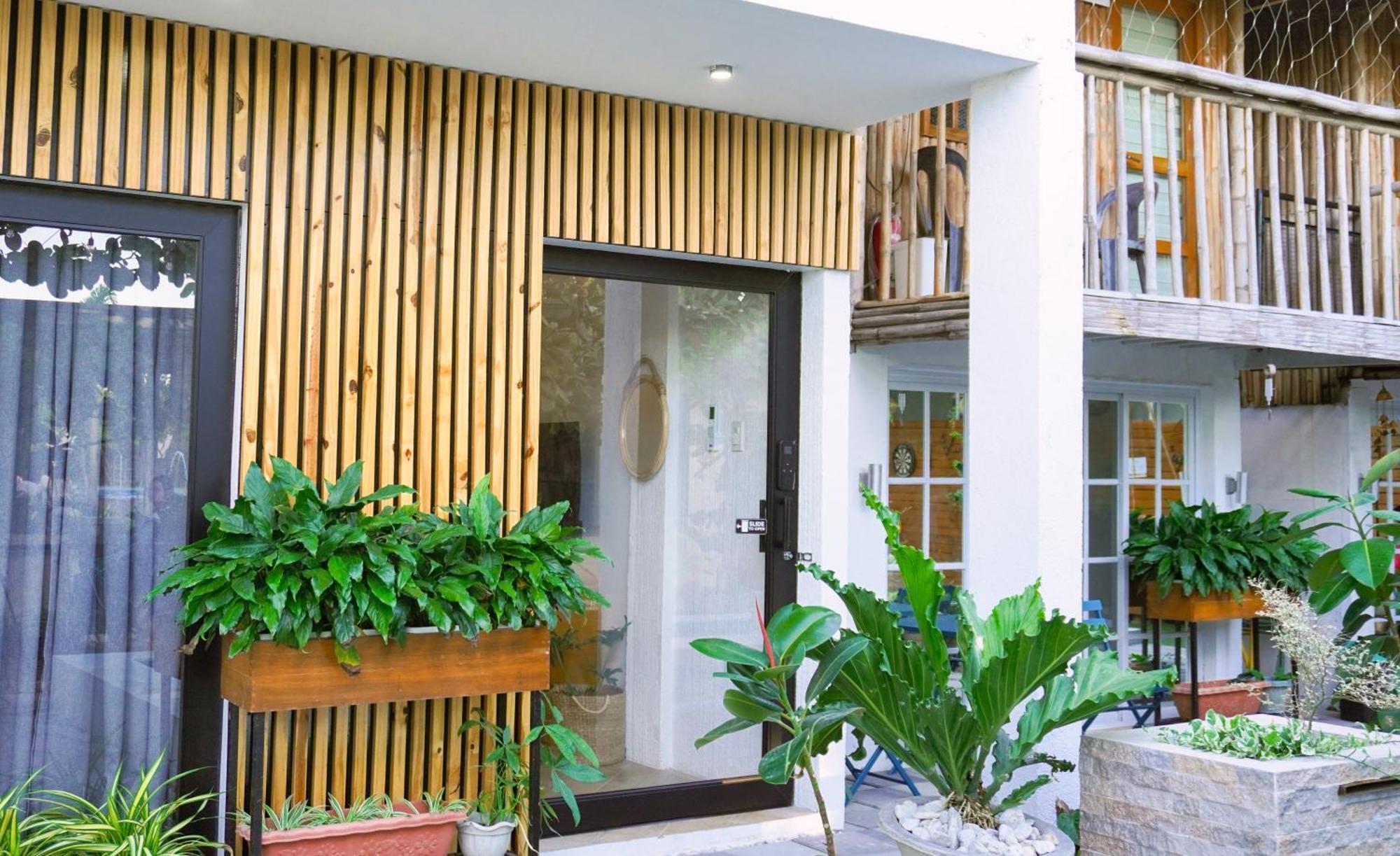 Urban Oasis Resort, Tarlac Exterior foto